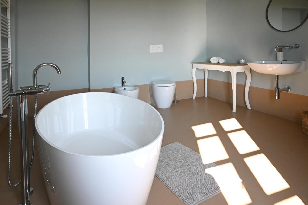 Tenuta Favorita Country House B&B Fontanetto Po エクステリア 写真