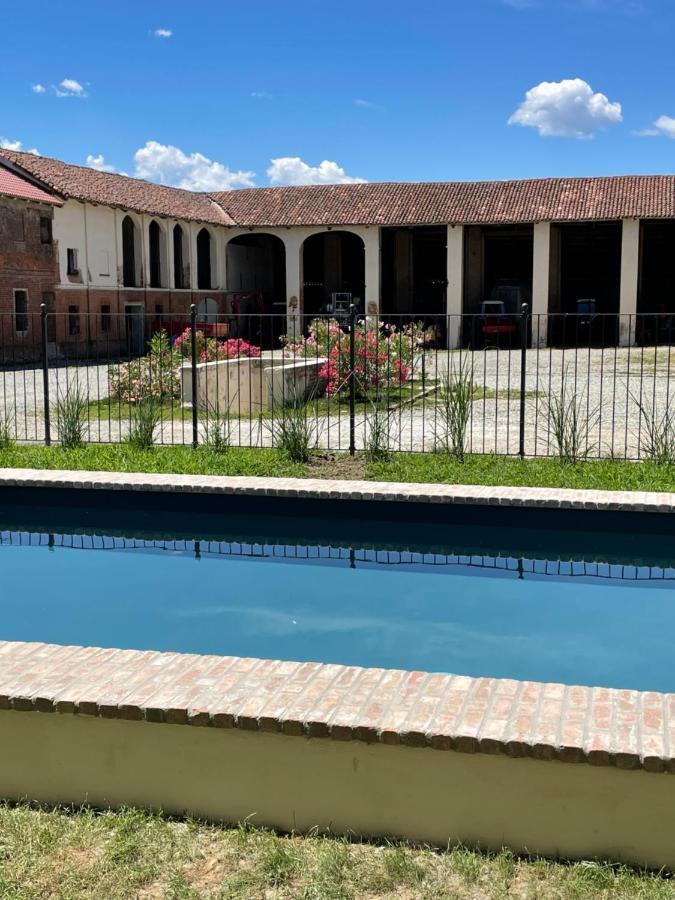 Tenuta Favorita Country House B&B Fontanetto Po エクステリア 写真